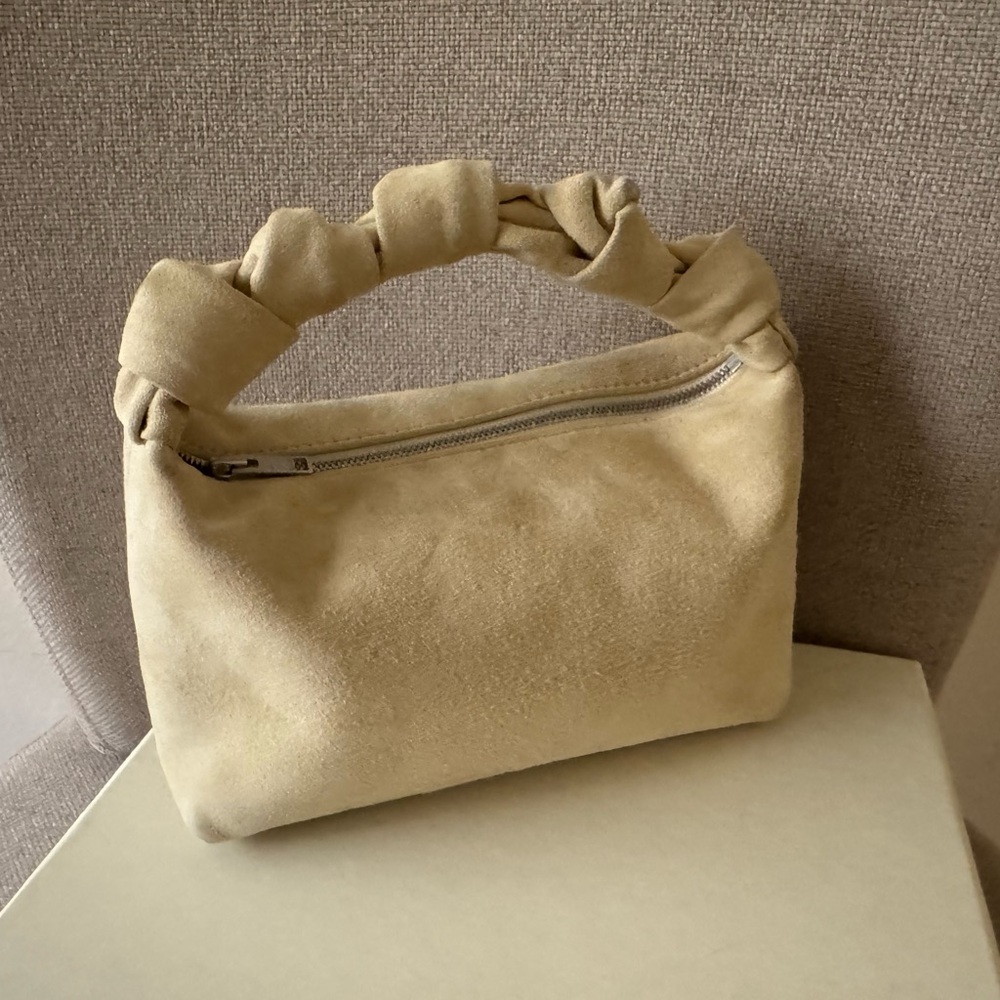 100% Authentic Chipjoc Elegant Italian Suede Leather Women's Bag